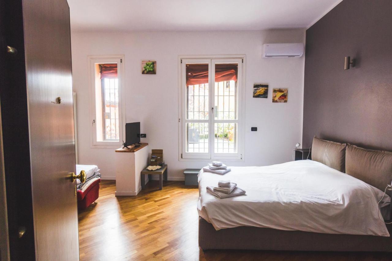 Getthekey S.Felice Suites Bologna Bagian luar foto